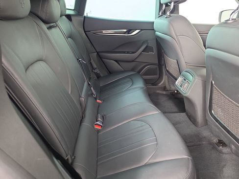 Used 2022 Maserati Levante Modena AWD/4WD image 37