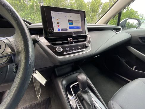 Used 2024 Toyota Corolla LE FWD image 22