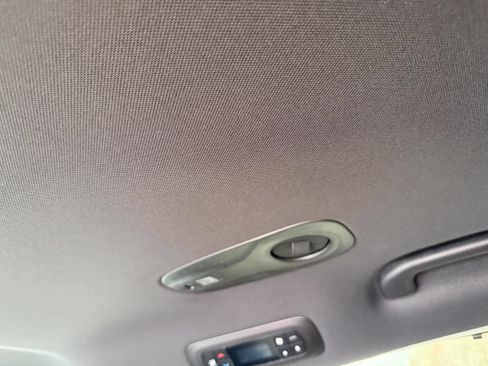 New 2026 Chrysler Pacifica Select image 27