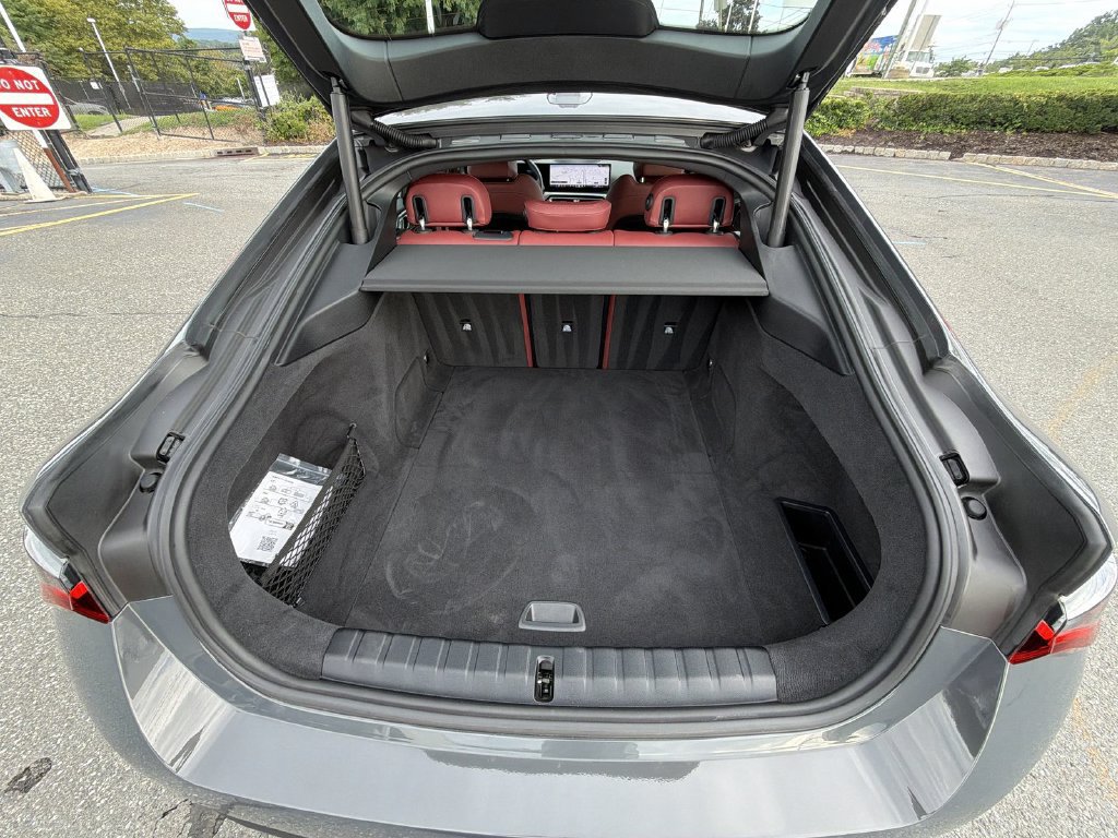 Used 2024 BMW i4 eDrive35 w/ Premium Package RWD image 27