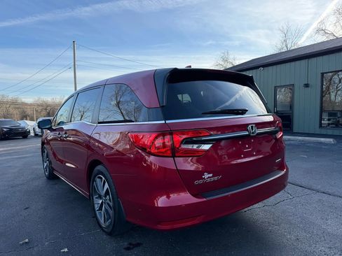 Used 2023 Honda Odyssey Touring image 4