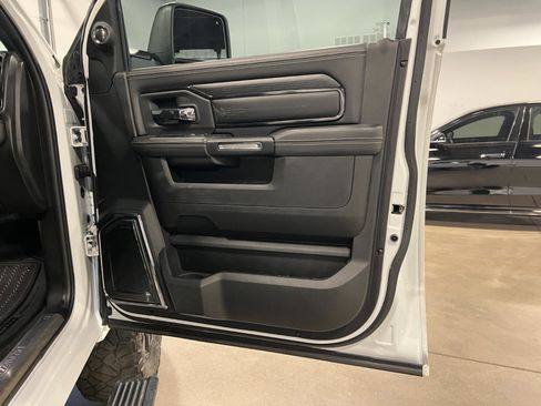 Used 2023 RAM 2500 Limited image 38