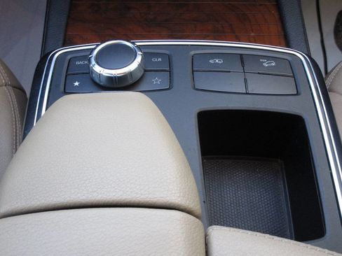 Used 2015 Mercedes-Benz GL 320 BlueTEC 4MATIC image 23