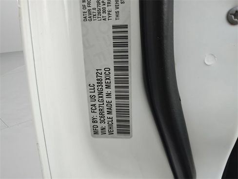 Certified 2022 RAM 1500 Classic SLT w/ Electronics Group image 33