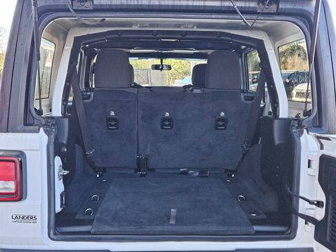 Used 2020 Jeep Wrangler Unlimited Sport image 30