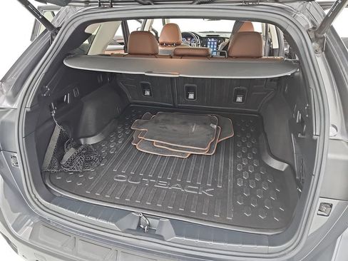 Used 2020 Subaru Outback Touring AWD/4WD image 21