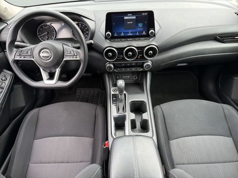 Used 2024 Nissan Sentra SV FWD image 8