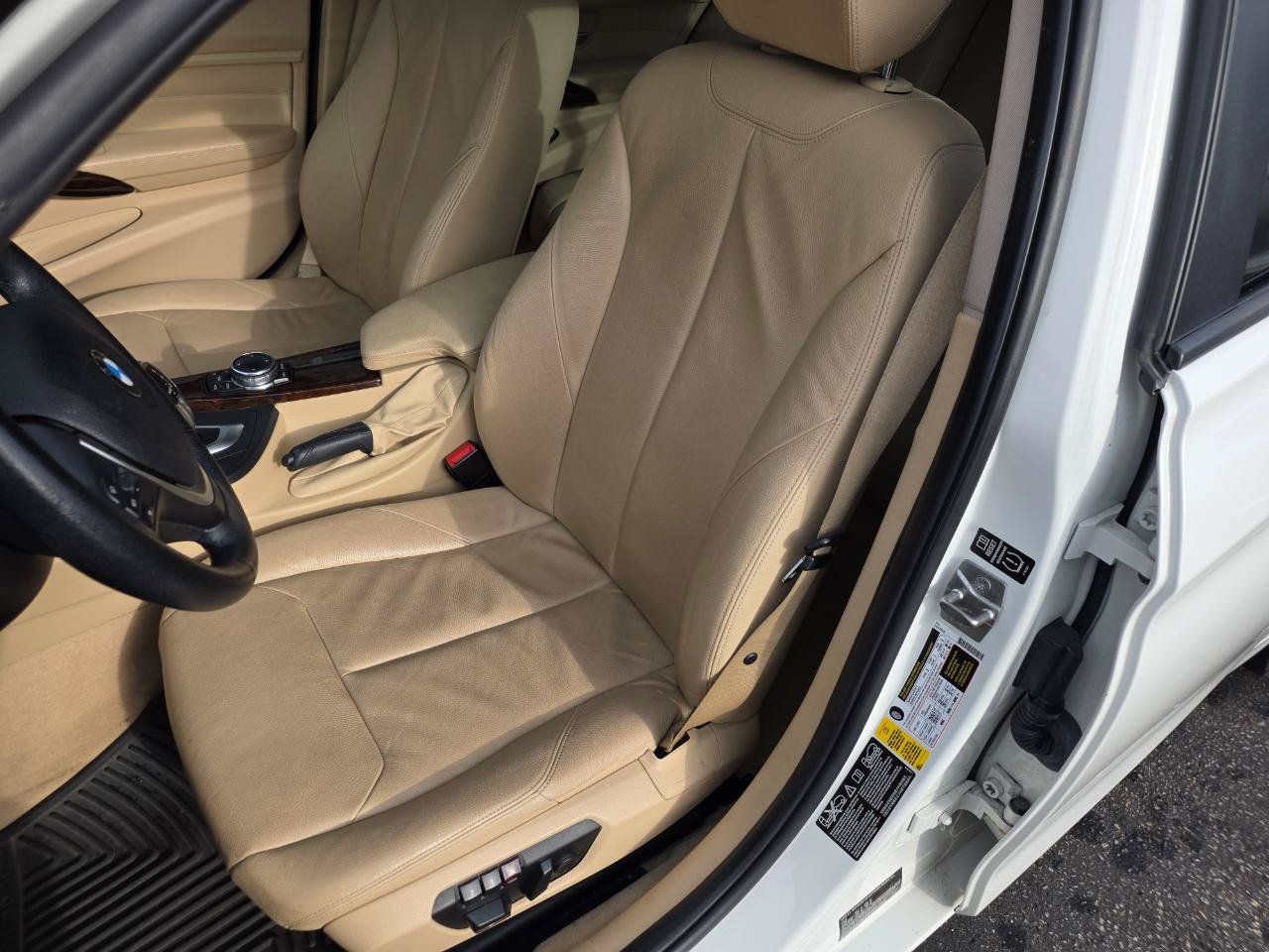Used 2014 BMW 328d xDrive Sedan AWD/4WD image 26