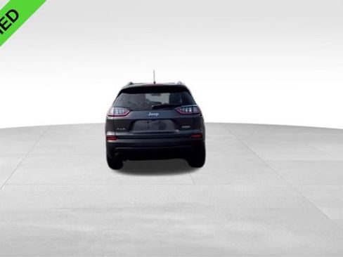 Used 2019 Jeep Cherokee Latitude Plus w/ Cold Weather Group image 8