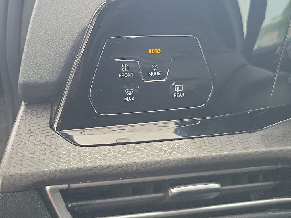 Used 2024 Volkswagen GTI S FWD image 31