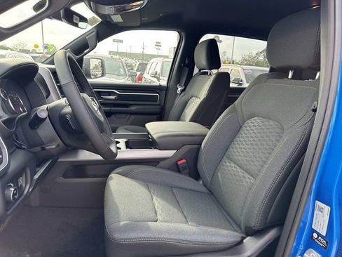 New 2026 RAM 1500 4x4 Crew Cab image 17