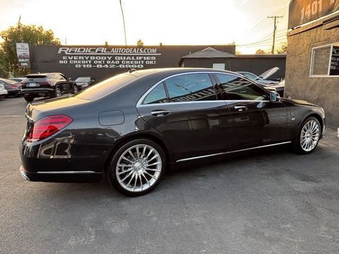 Used 2019 Mercedes-Benz S 560 Sedan w/ Premium Package image 25