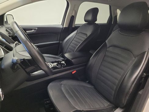 Used 2018 Ford Edge SEL w/ Equipment Group 201A FWD image 17