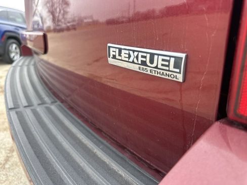 Used 2009 Chevrolet Suburban LT image 11