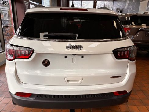 Used 2017 Jeep Compass Latitude w/ Popular Equipment Group image 12