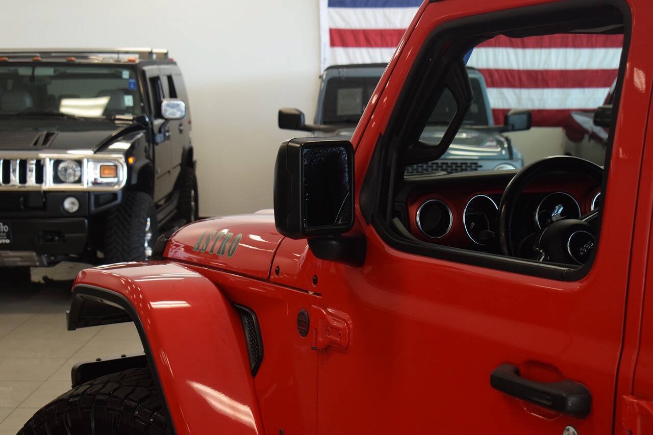 Used 2020 Jeep Gladiator Rubicon AWD/4WD image 12