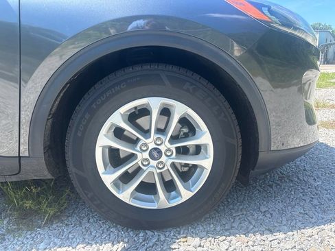 Used 2020 Ford Escape SE FWD image 19