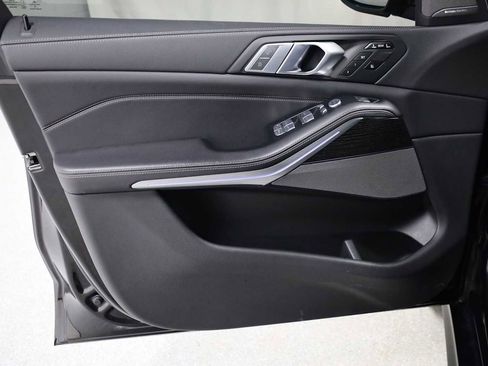 Used 2020 BMW X7 M50i w/ Executive Package image 16