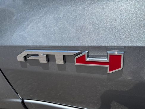 New 2026 GMC Canyon AT4 AWD/4WD image 9