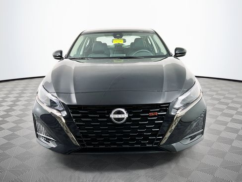 New 2025 Nissan Altima 2.5 SR image 25