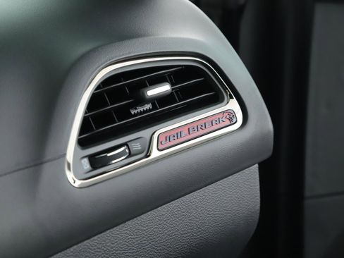 Used 2023 Dodge Challenger SRT Hellcat image 16