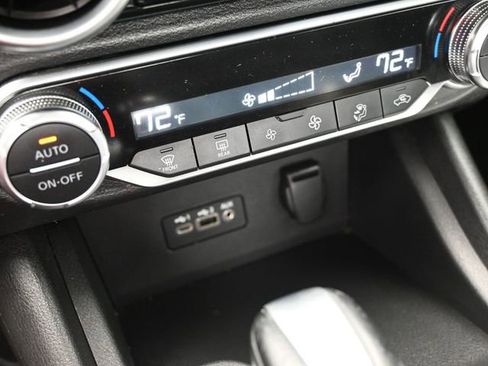 Used 2023 Nissan Sentra SR w/ Electronics Package image 34