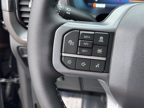 New 2025 Ford F150 Lariat w/ Equipment Group 501A Mid image 17