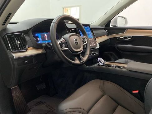 Used 2025 Volvo XC90 B6 Plus AWD/4WD image 68