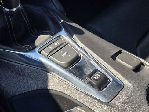 Used 2020 Chevrolet Camaro LT w/ RS Package image 29