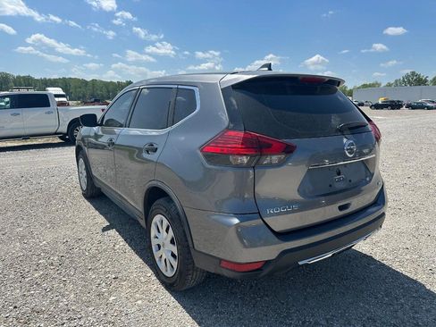Used 2017 Nissan Rogue S AWD/4WD image 5