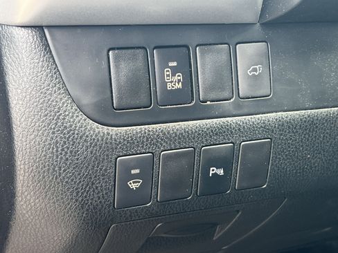 Used 2014 Toyota Highlander Limited AWD/4WD image 27