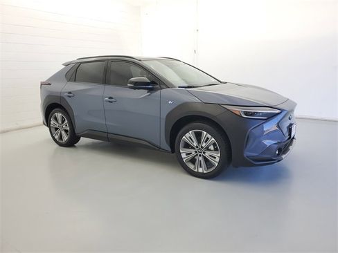 Used 2024 Subaru Solterra Touring w/ Touring Package image 4