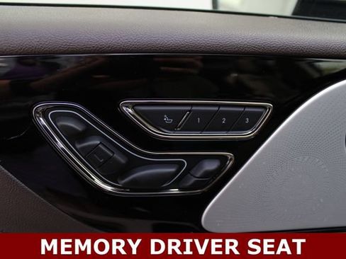 Used 2024 Lincoln Aviator Reserve w/ Equipment Group 201A AWD/4WD image 3