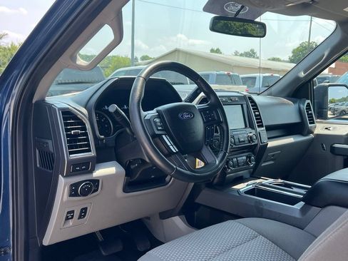 Used 2018 Ford F150 XLT w/ Equipment Group 302A Luxury AWD/4WD image 12