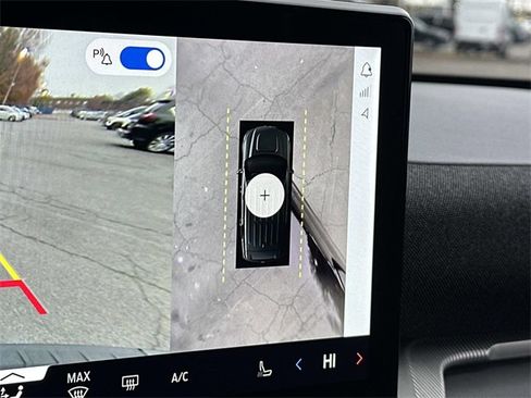 Used 2025 Ford Explorer ST-Line w/ ST-Line Street Pack image 14