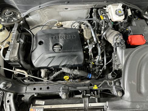 Used 2024 Buick Encore GX Sport Touring FWD image 31