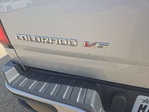 Used 2018 Chevrolet Colorado LT RWD image 8