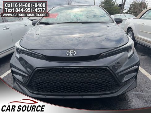 Used 2023 Toyota Corolla SE image 2