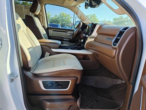Used 2021 RAM 1500 Laramie AWD/4WD image 29