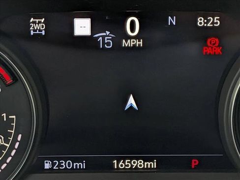 Used 2024 Cadillac XT6 Premium Luxury w/ Technology Package AWD/4WD image 9
