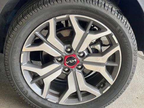 Used 2023 Kia Seltos SX w/ SX Sunroof Package AWD/4WD image 38