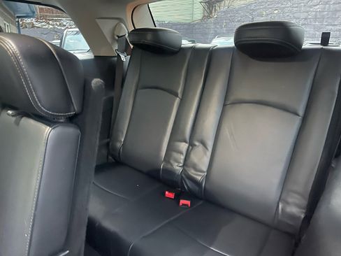 Used 2018 Dodge Journey Crossroad w/ Nav & Sun Group image 25