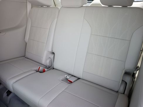 New 2026 Buick Enclave Avenir w/ Super Cruise Package image 21