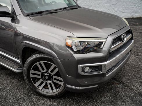 Used 2016 Toyota 4Runner Limited image 8