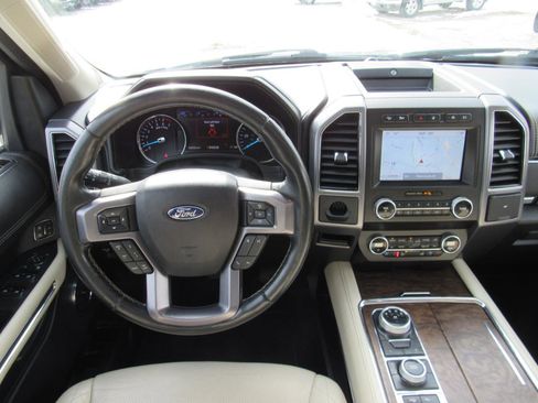 Used 2020 Ford Expedition Platinum image 5