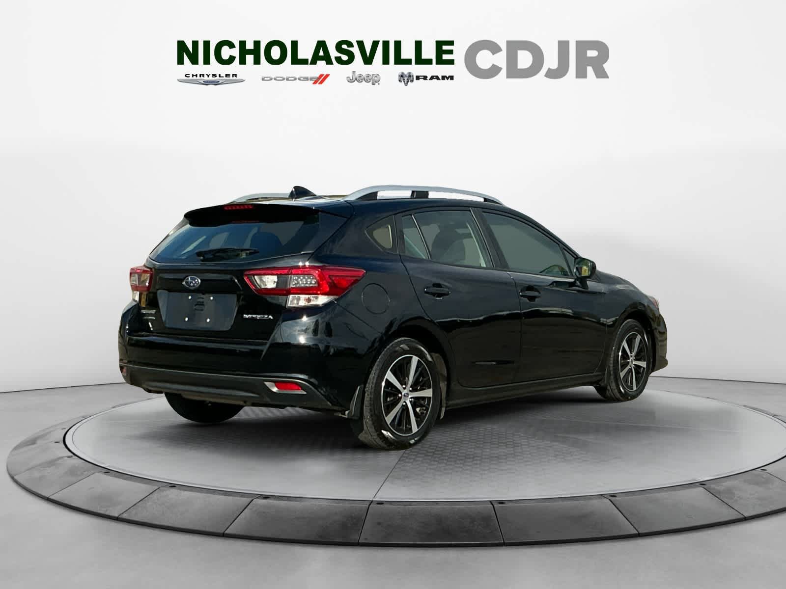 Used 2022 Subaru Impreza 2.0i Premium w/ Popular Package #2 AWD/4WD image 5
