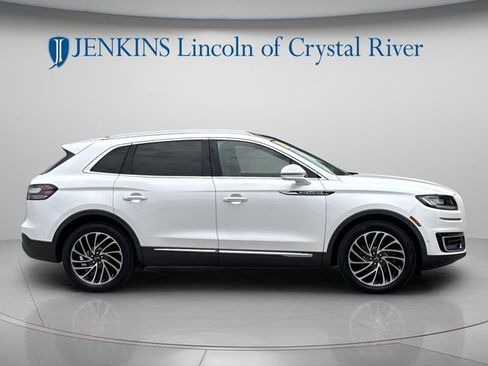Used 2019 Lincoln Nautilus Reserve AWD/4WD image 3