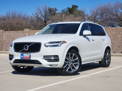 Used 2016 Volvo XC90 T6 Momentum w/ Momentum Plus Package