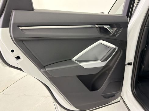 Certified 2025 Audi Q3 2.0T Premium w/ Convenience Package image 15