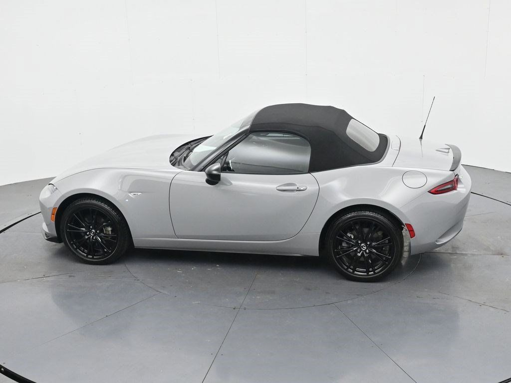 Used 2025 MAZDA MX-5 Miata Club RWD image 22
